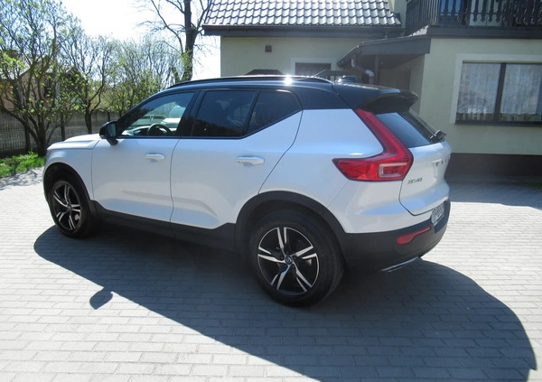 Volvo XC 40 cena 169000 przebieg: 38900, rok produkcji 2020 z Kępno małe 277